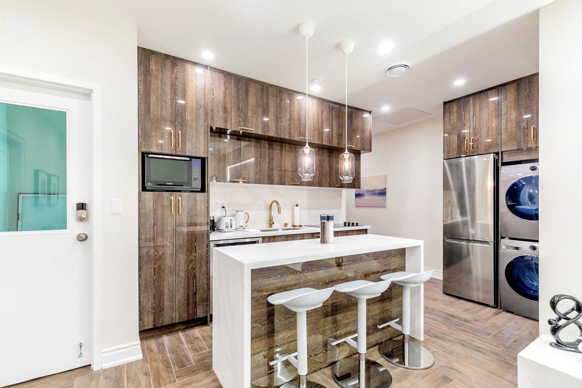 Modern Pet-Friendly Chinatown Apartment Toronto Eksteriør bilde